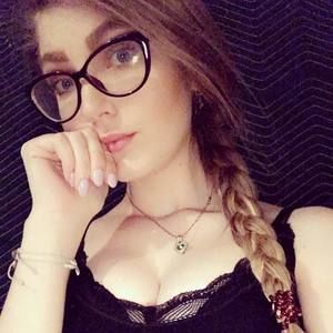 Meet your Posher, Ashton